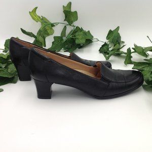 Trotters Black Kid Loafer Heels 7.5M